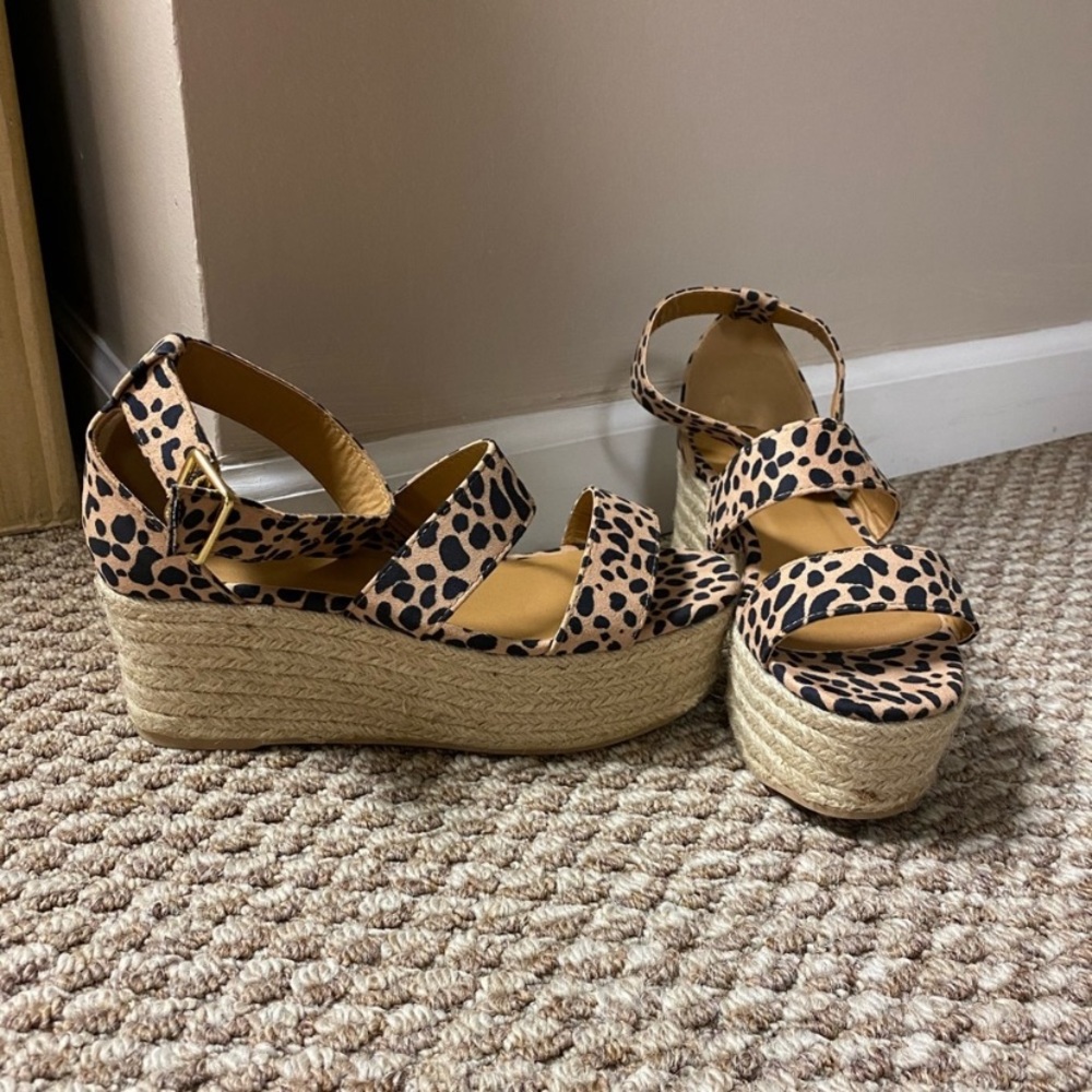 Qupid leopard platforms